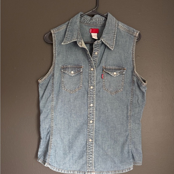 Levi's Blue Denim Shirt - Picture 1 of 3